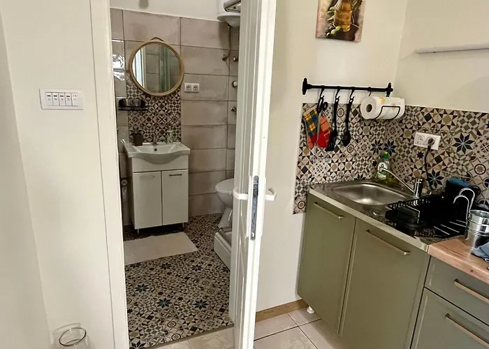 Old Tisa Daire Senta